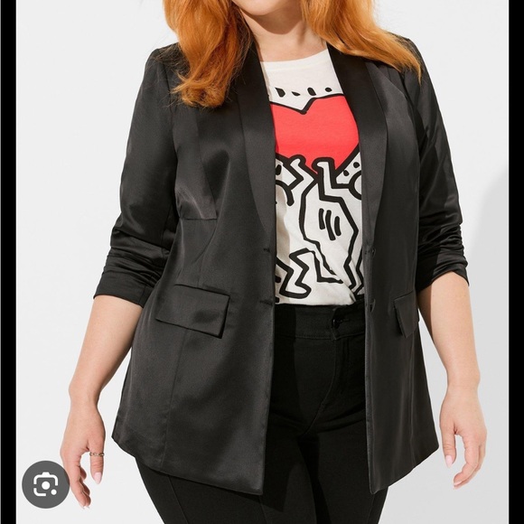 NWT. Torrid Silk Blazer - Picture 1 of 3